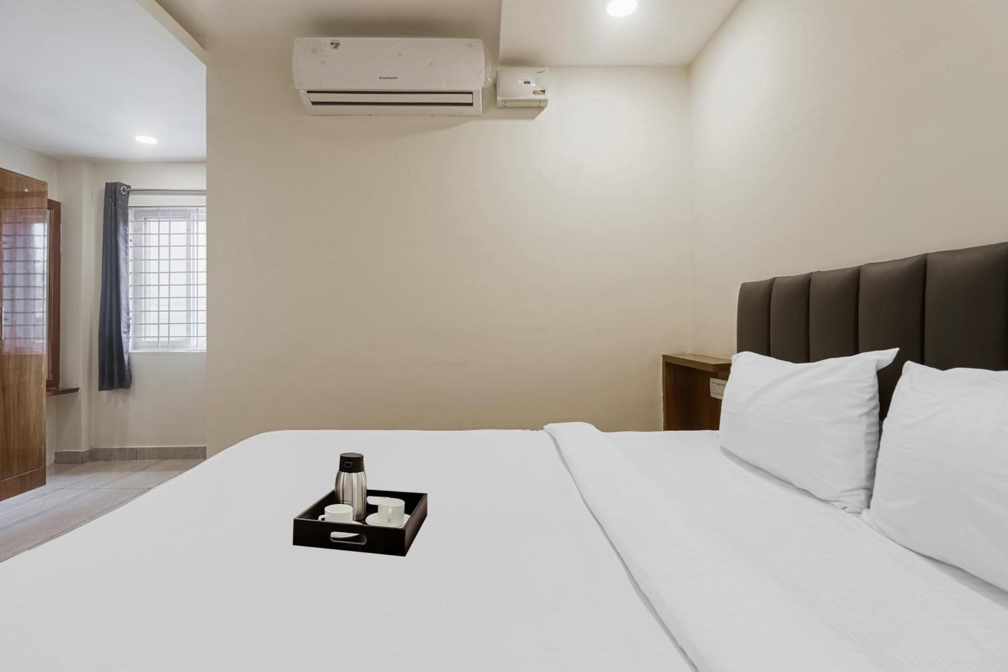 Townhouse Dj Grand Hotel Tirupati Exterior photo