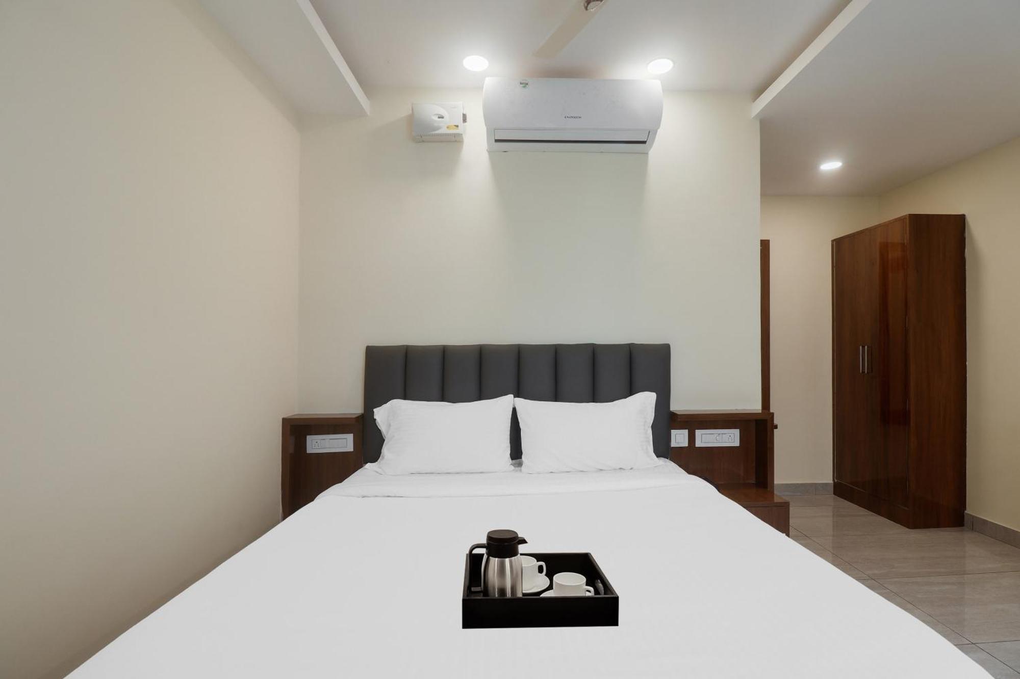 Townhouse Dj Grand Hotel Tirupati Exterior photo